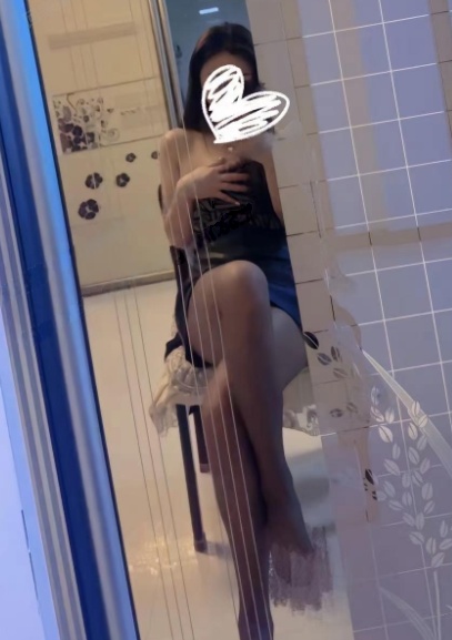 美女小薇