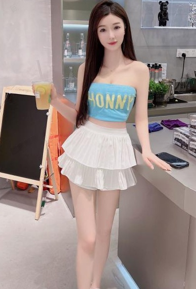 大胸细腿气质美女