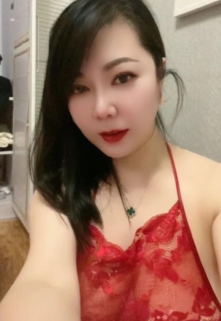 北宁湾爆乳AV妈妈