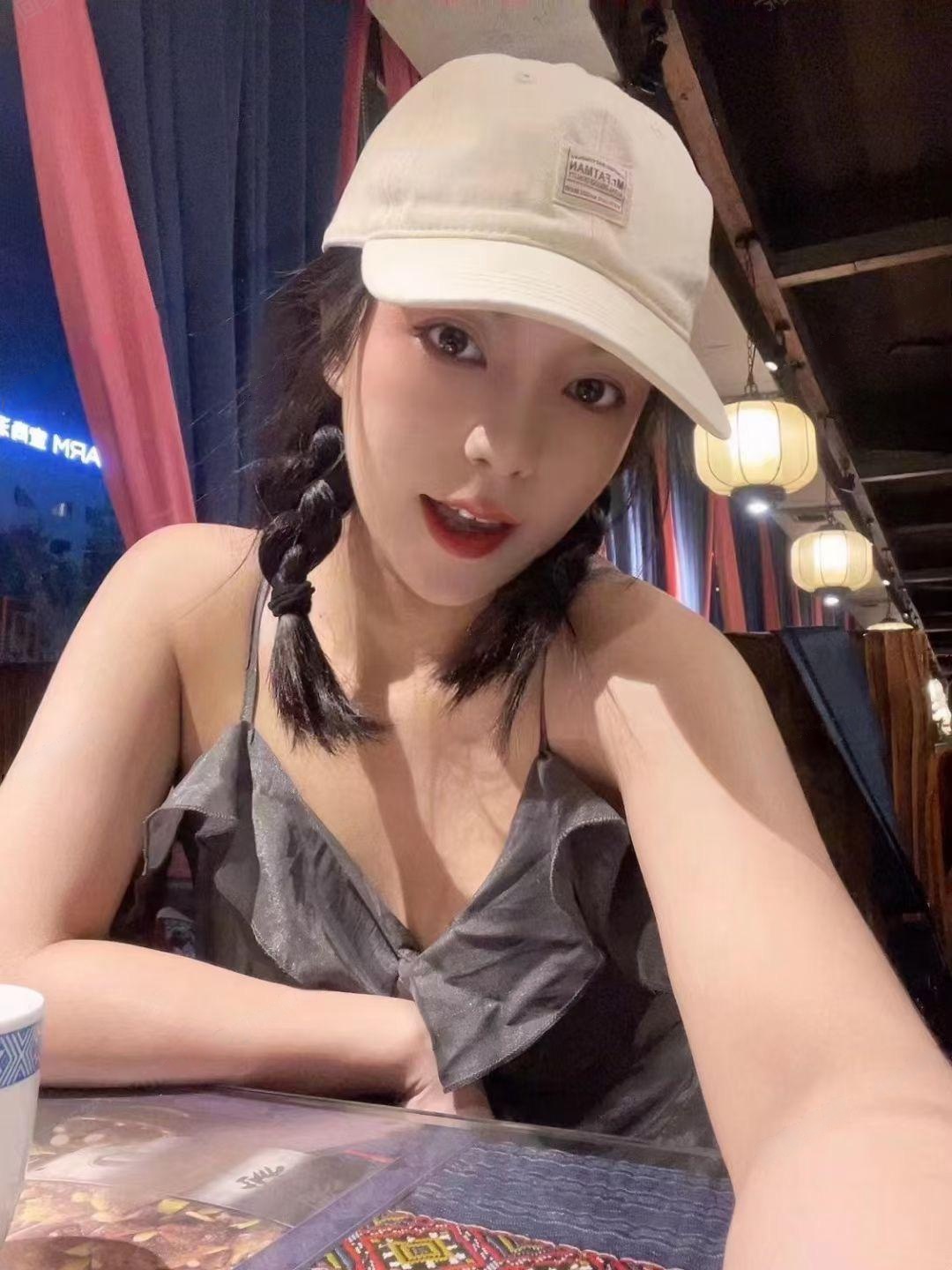 黄油服务骚女莎莎