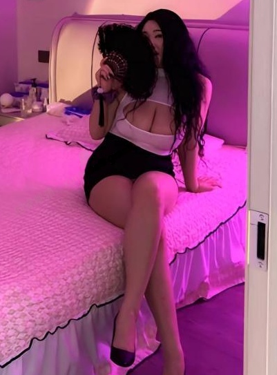 雁塔区丰满小龙女