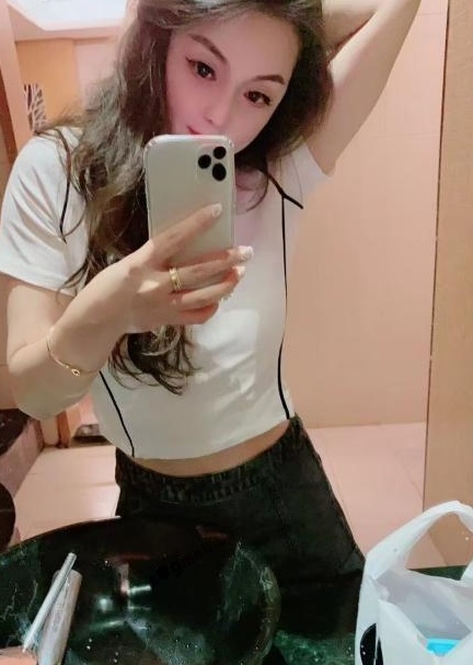 酒窝御姐
