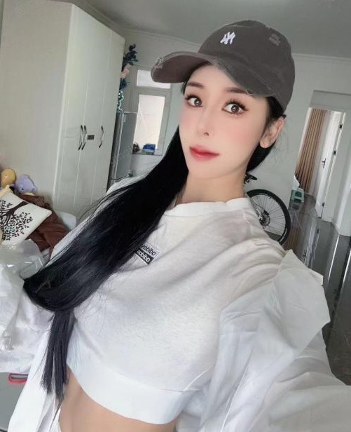 健身高颜值妹子