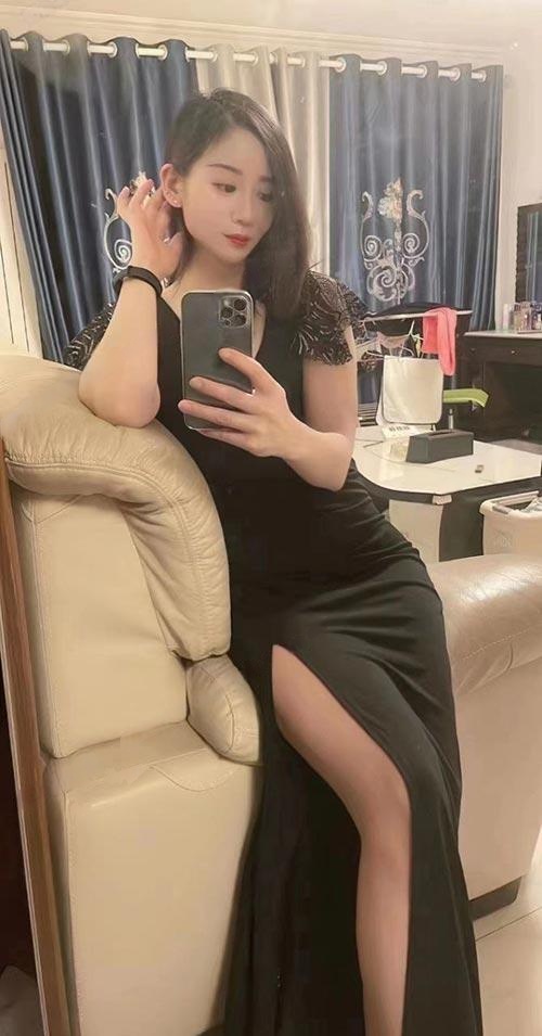 漂亮的美女小活服务