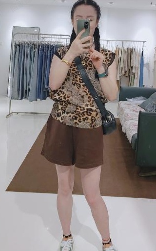 喷水姐姐在大港