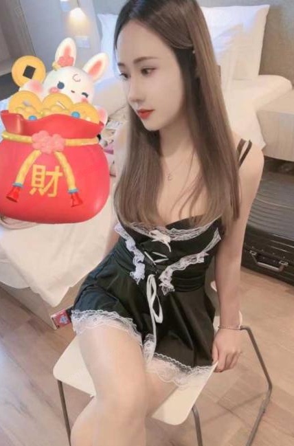 服务系小少妇灵灵