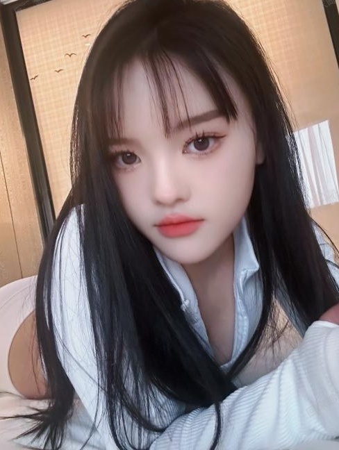 乖巧听话清纯小露