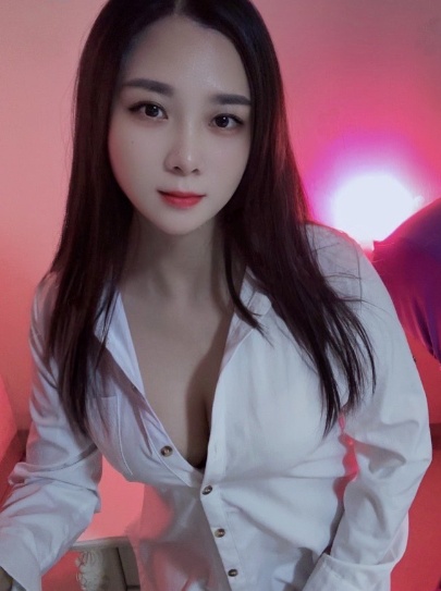 江北蓓蓓态度好胸大