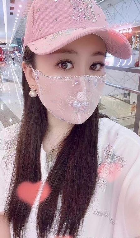 白云远景路白牡丹