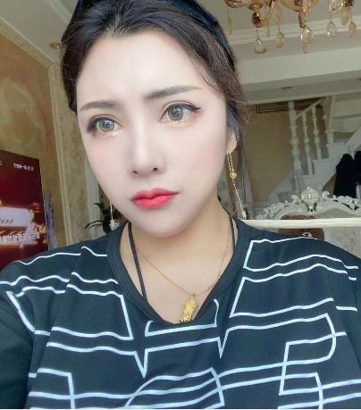 铁西主播桃子