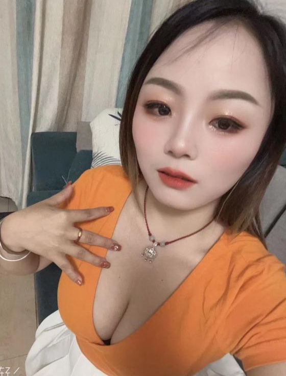 温柔女友型小妹