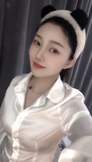 鼓楼中项小姐姐