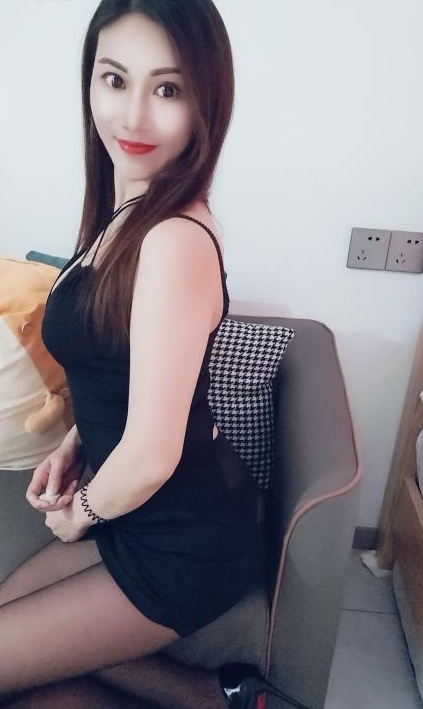 制服少妇琳儿