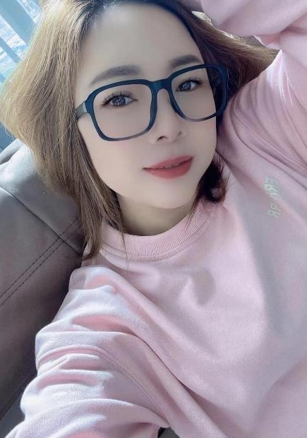 越秀杨箕站眼镜姐