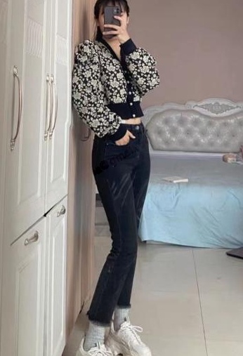 小辣椒身材很好