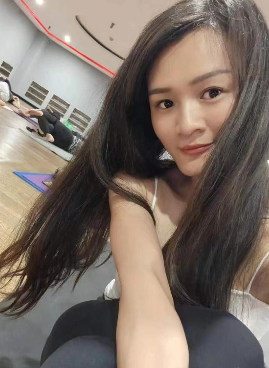 月月瑜伽老师