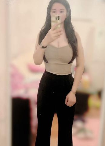 大屁股三通熟女