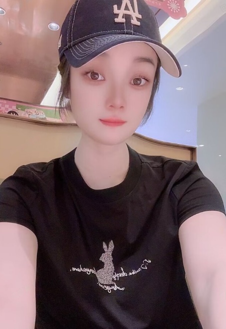 美女希希的真爱粉