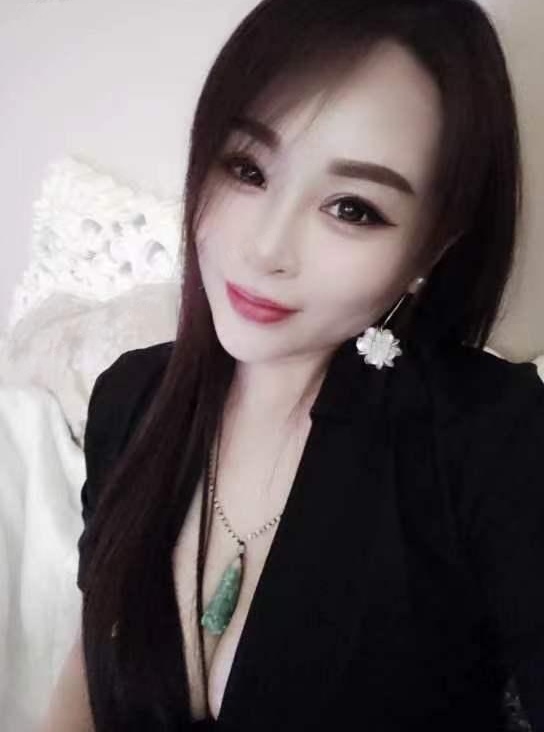 骚浪饱满D胸乐乐