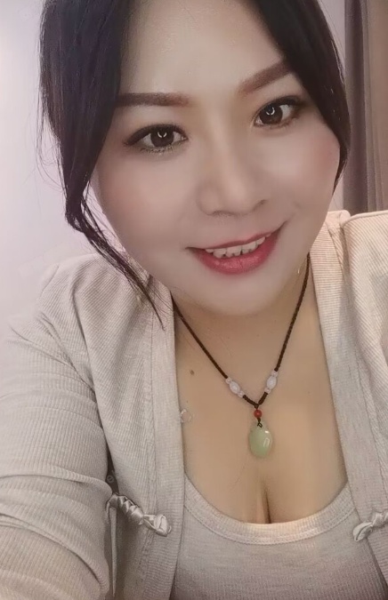 大屁股少妇嘟嘟