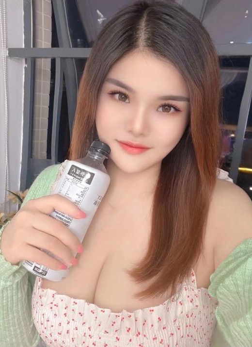 梅花园轻熟女莎莎