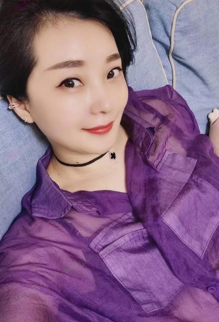 市中心服务控婉柔