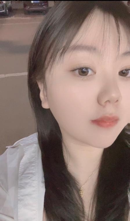 长宁丰乳肥臀的甜茶