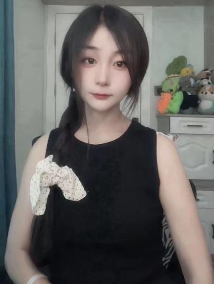 00后童颜嫩妹