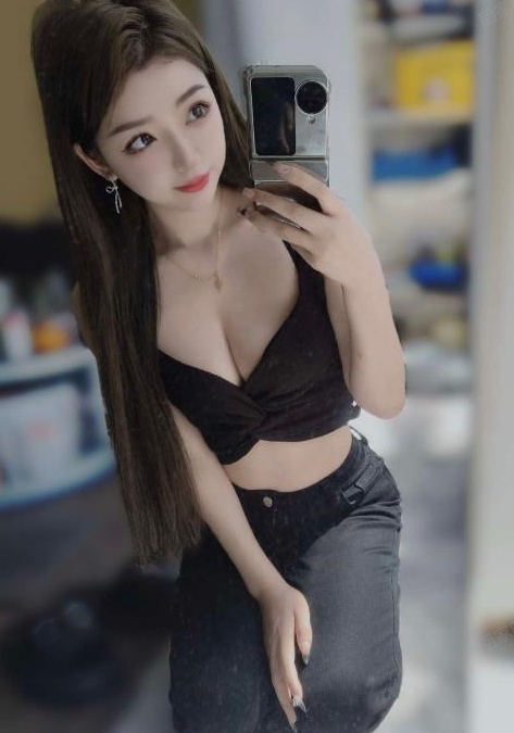 服务性嫩妹