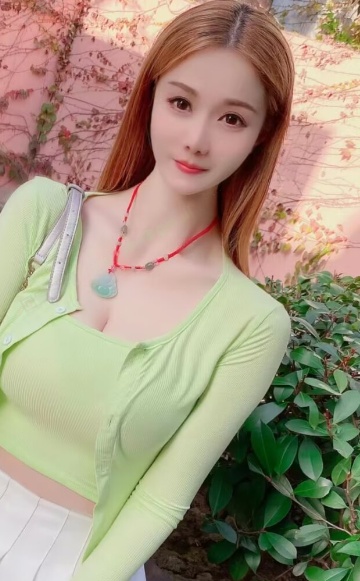 172大奶车模