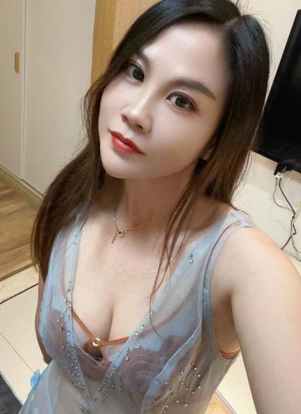 巨鼎广场少妇