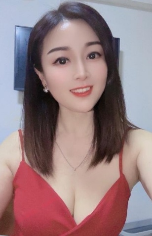 上课梅花园小琼