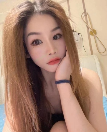 舌吻深喉广西小姐姐