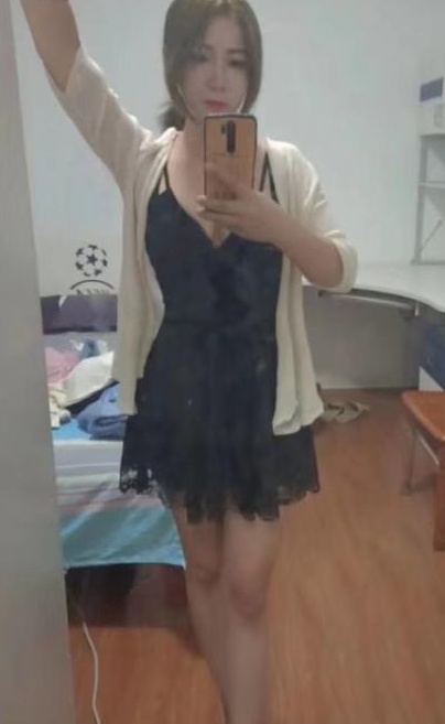 小巧娇嫩少妇晴天