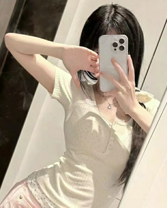 颜值身材双绝小姐姐