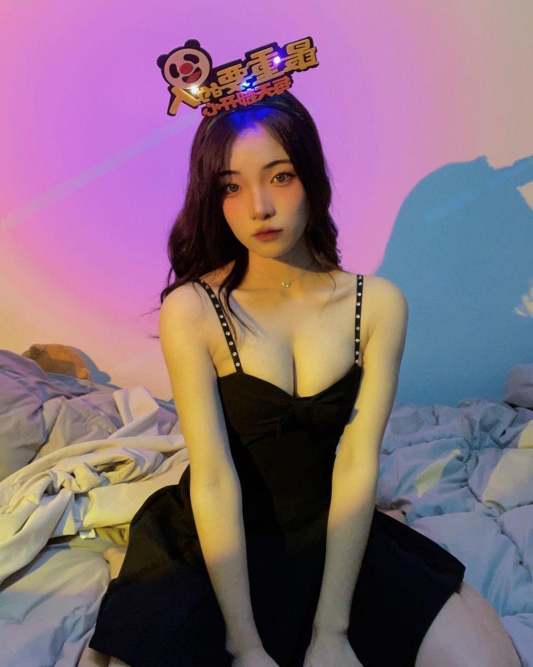 皇姑美腿丫丫
