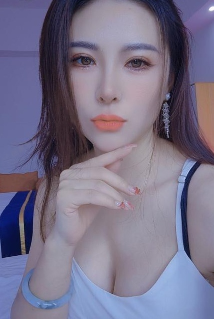 御姐范美女