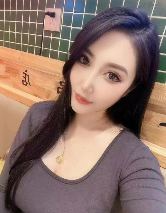 皇姑喷水少妇