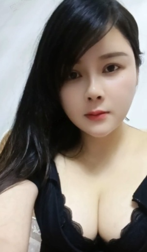 丰满大波热情妹子