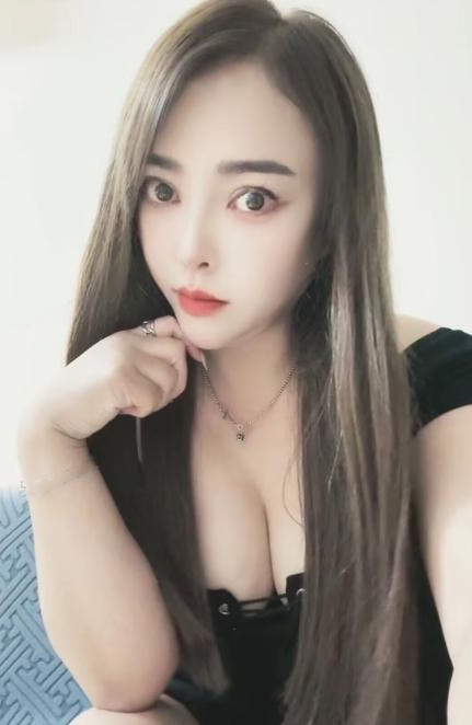 分享丰满美少妇