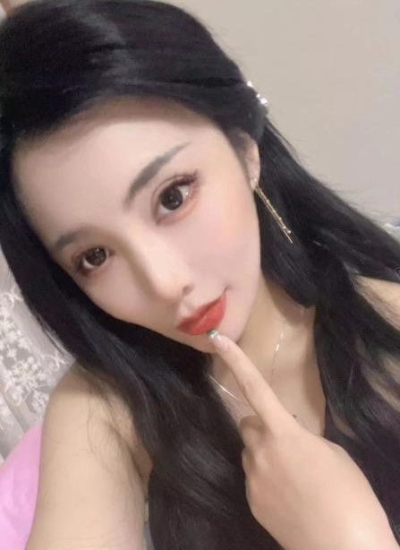 铁西网红脸桃子