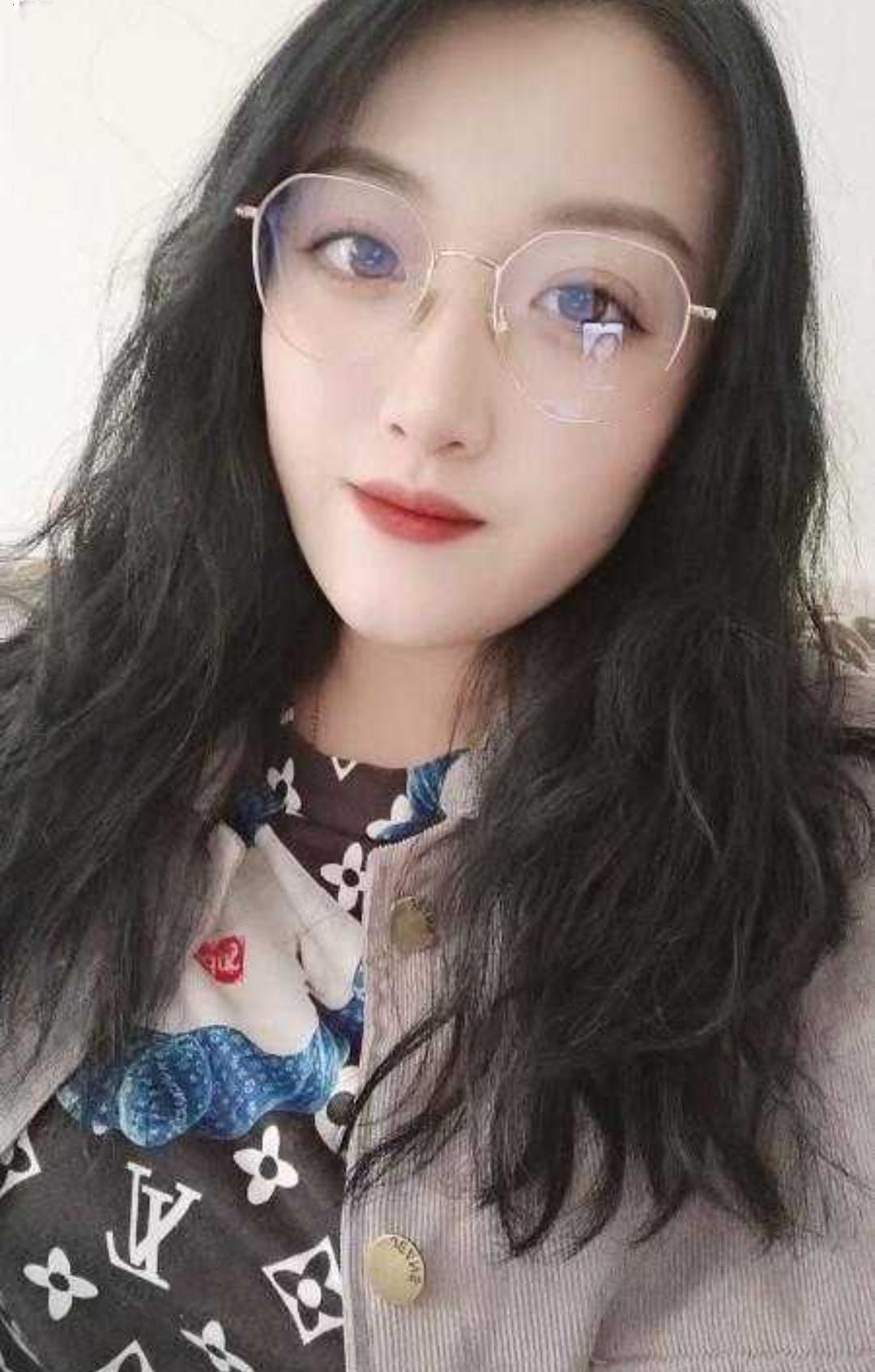 气质大奶少妇美琳