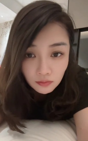 丰满会玩的妹子