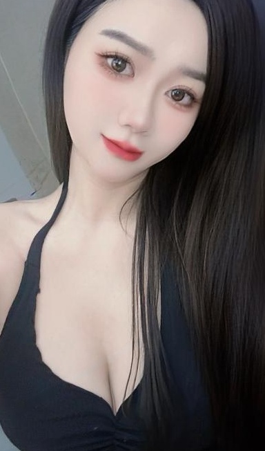 肤白奶大的风骚学妹