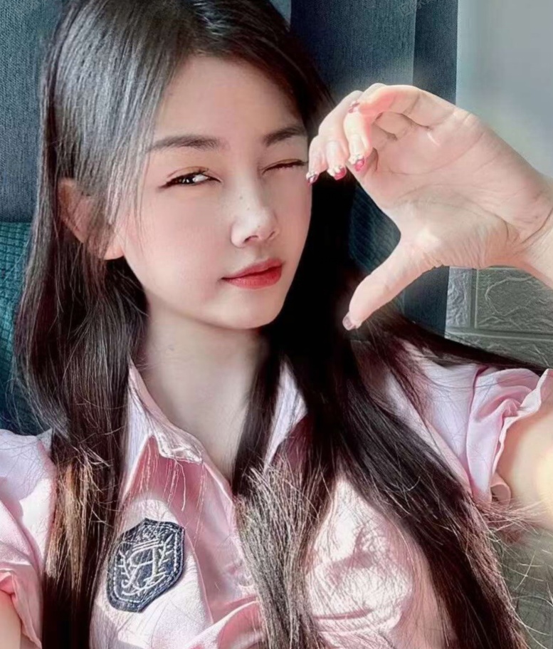 粉嫩小蛮腰