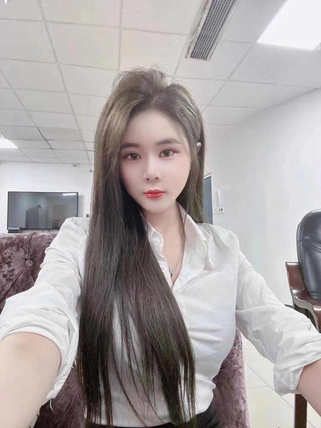 美腿小表妹吖吖