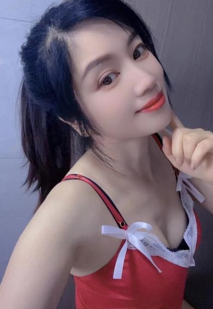 萧山心怡小姐姐