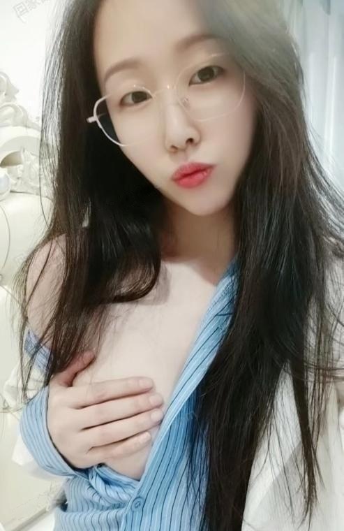 禅城气质小姐姐