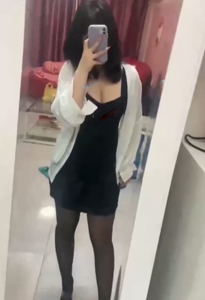 体验年轻紧致妹妹