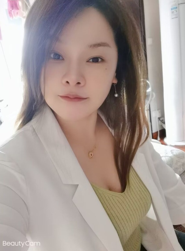 偶尔兼职的白领